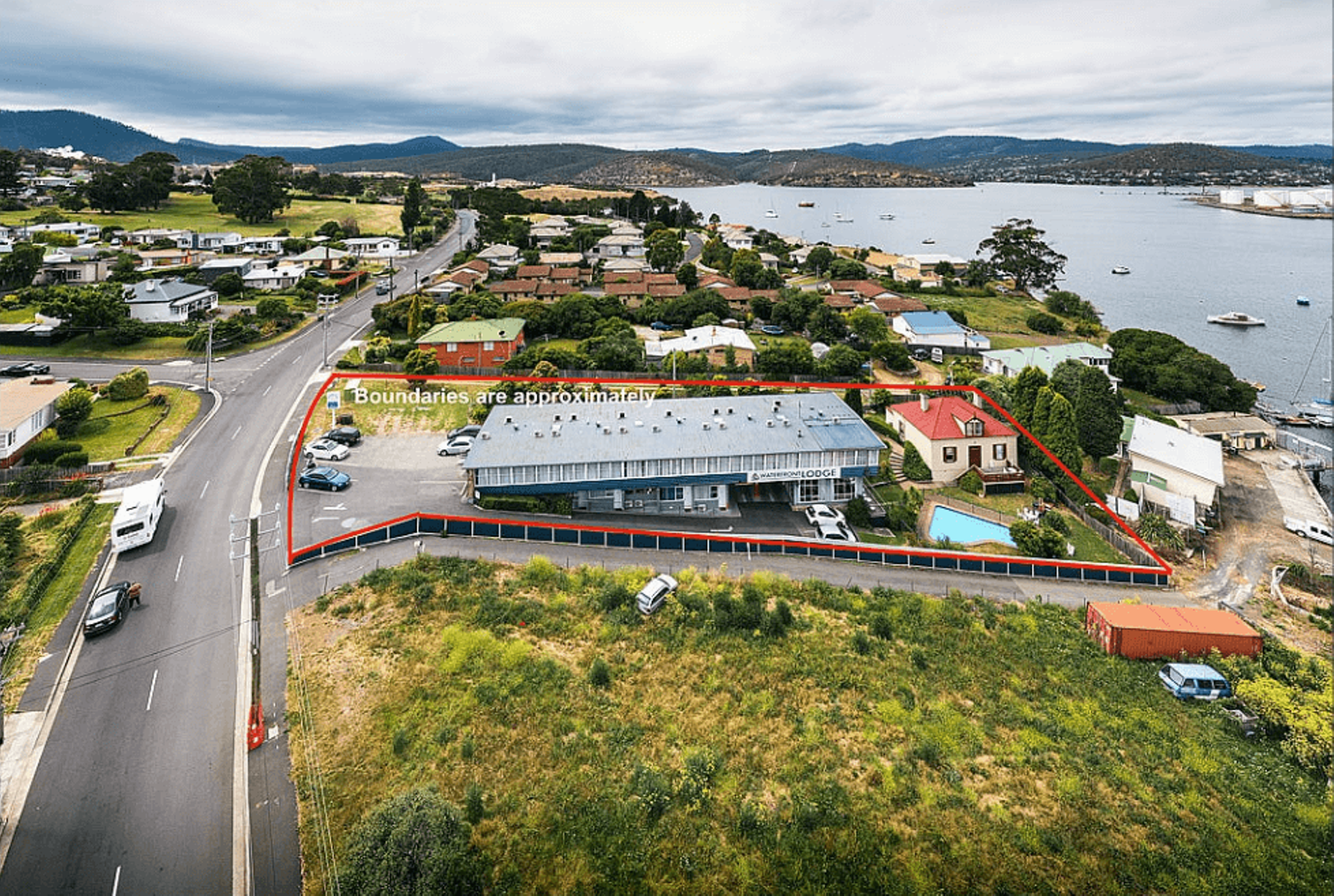 Waterfront lodge motel image